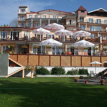 Eva Hotel Mrągowo Exterior photo