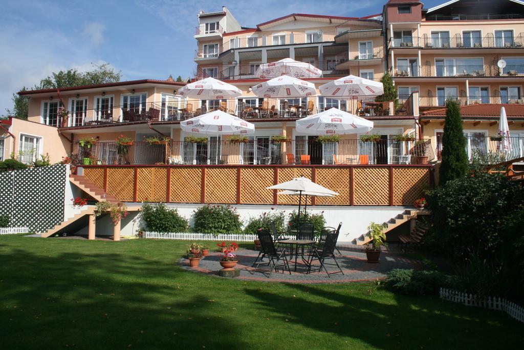 Eva Hotel Mrągowo Exterior photo