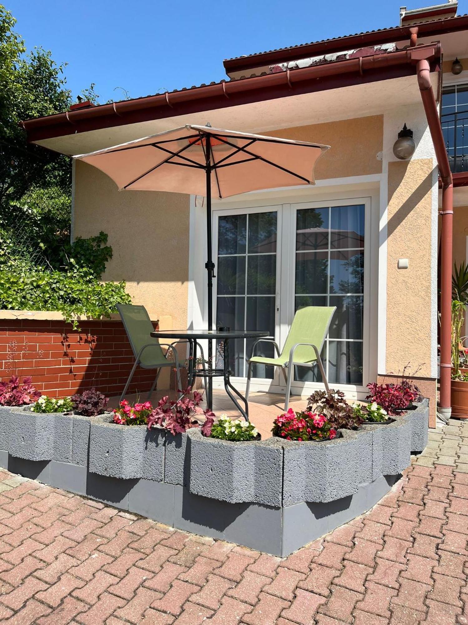 Eva Hotel Mrągowo Exterior photo