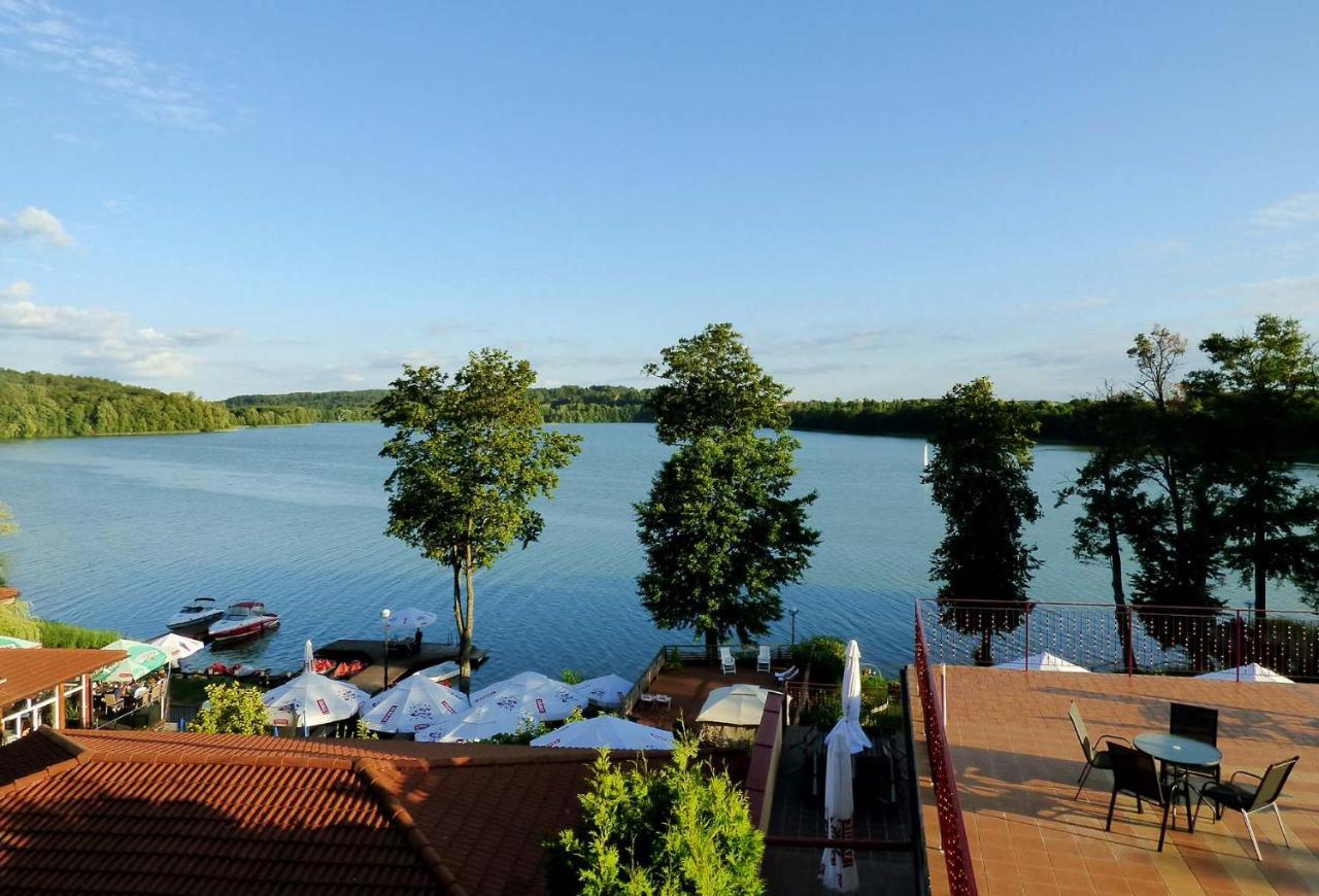 Eva Hotel Mrągowo Exterior photo
